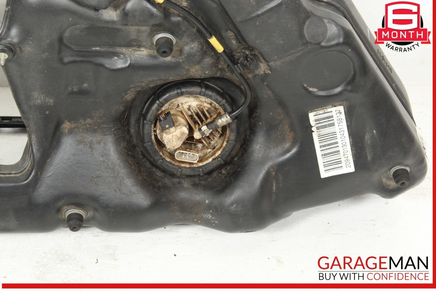 03-06 Mercedes W209 CLK500 Fuel Gas Tank Reservoir Assembly 2094700501 OEM