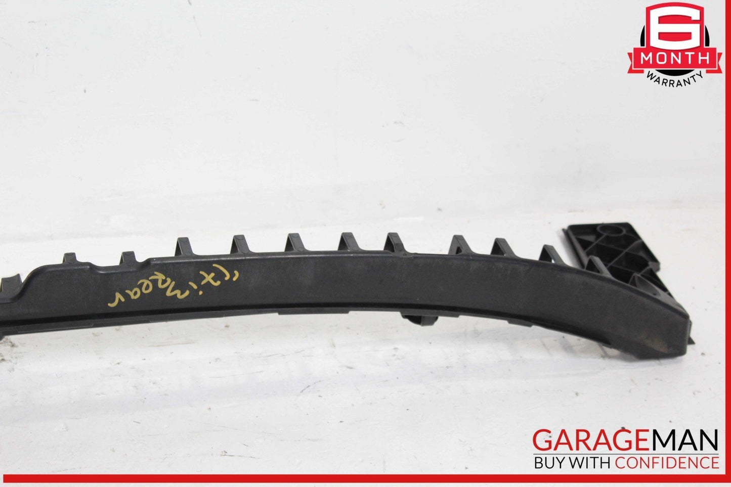 14-17 BMW i3 I01 Hybrid Rear Bumper Upper Center Mount Bracket Assembly OEM