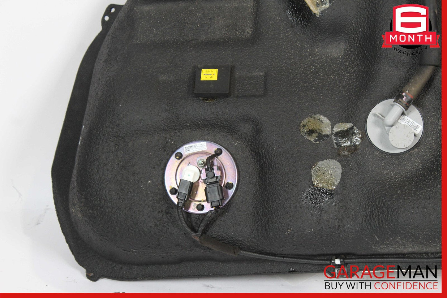 15-20 Hyundai Genesis 3.8L Gas Fuel Tank Reservoir Assembly OEM
