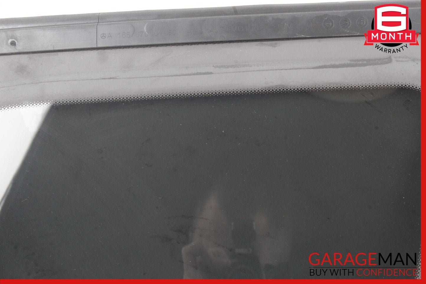 13-19 Mercedes X166 GL450 GLS550 Rear Left Side Quarter Window Glass Trim Assy