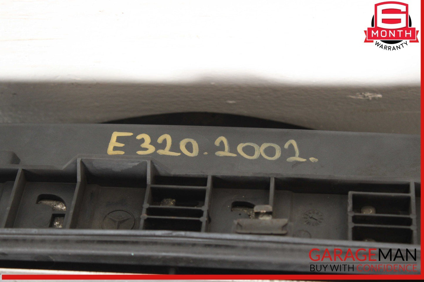 98-02 Mercedes W210 E320 Engine Motor Cooling Radiator Assembly OEM