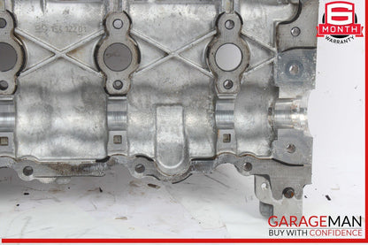 15-23 Mercedes W447 Metris C300 Engine Cylinder Head Valve Cover 2740100603 OEM