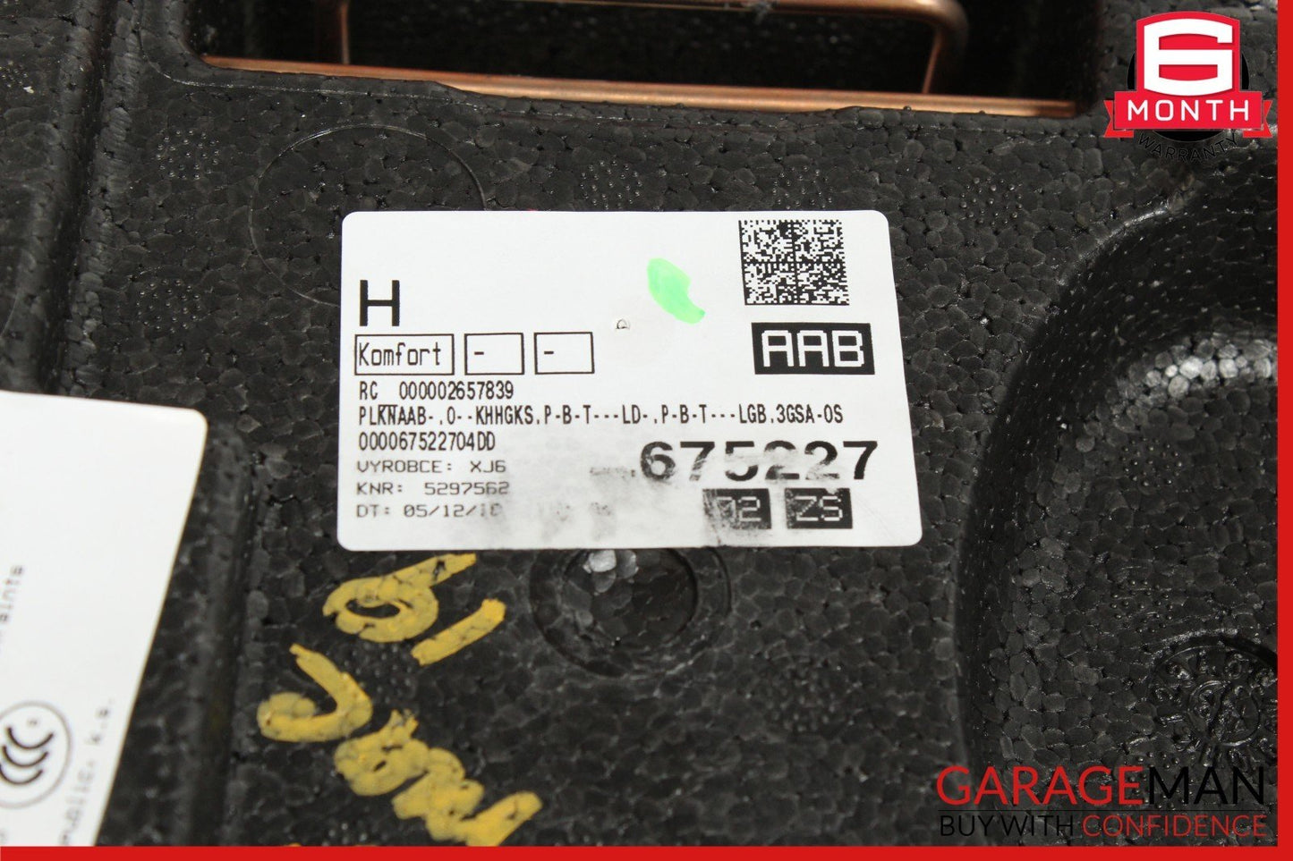 15-24 Porsche Macan 95B Rear Lower Bottom Seat Cushion Red OEM