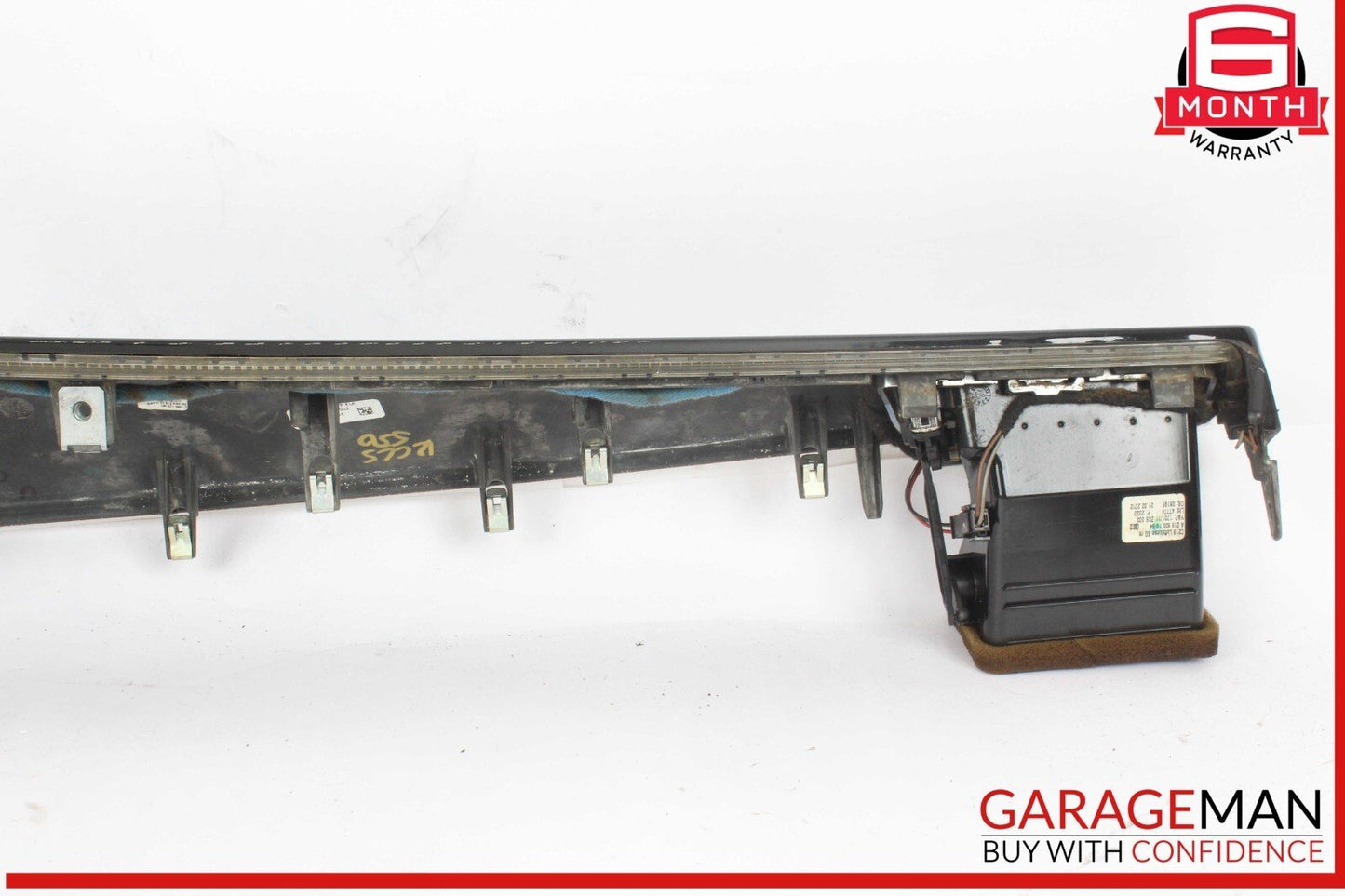 12-18 Mercedes W218 CLS550 Front Dash Trim Bezel Air Vent Cover Assy  OEM