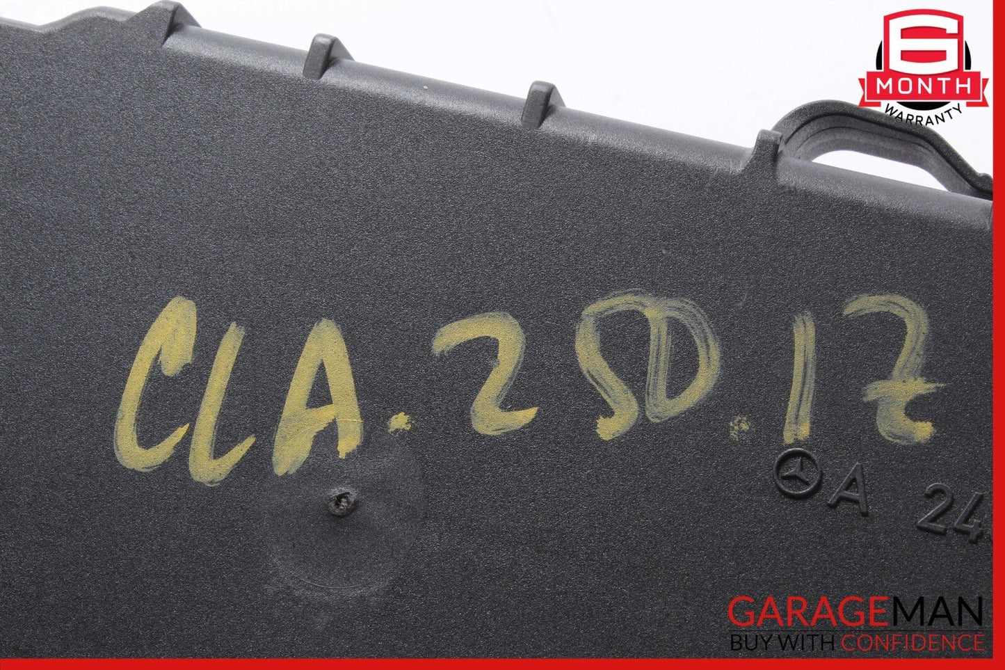 14-20 Mercedes W117 CLA250 GLA250 Front Interior Relay Fuse Box 2465402614 OEM