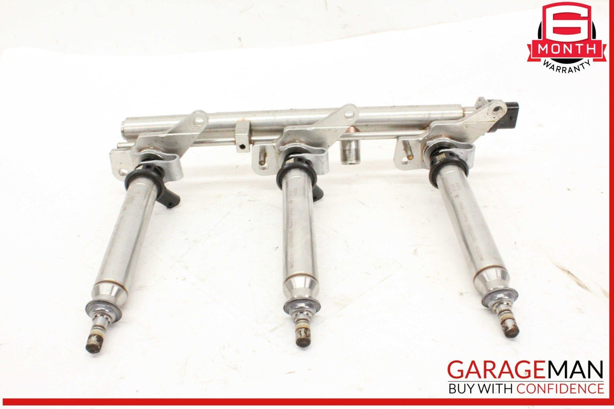 12-18 Mercedes W212 E350 GLK350 Fuel Injector Rail Left Side 2760703995 OEM