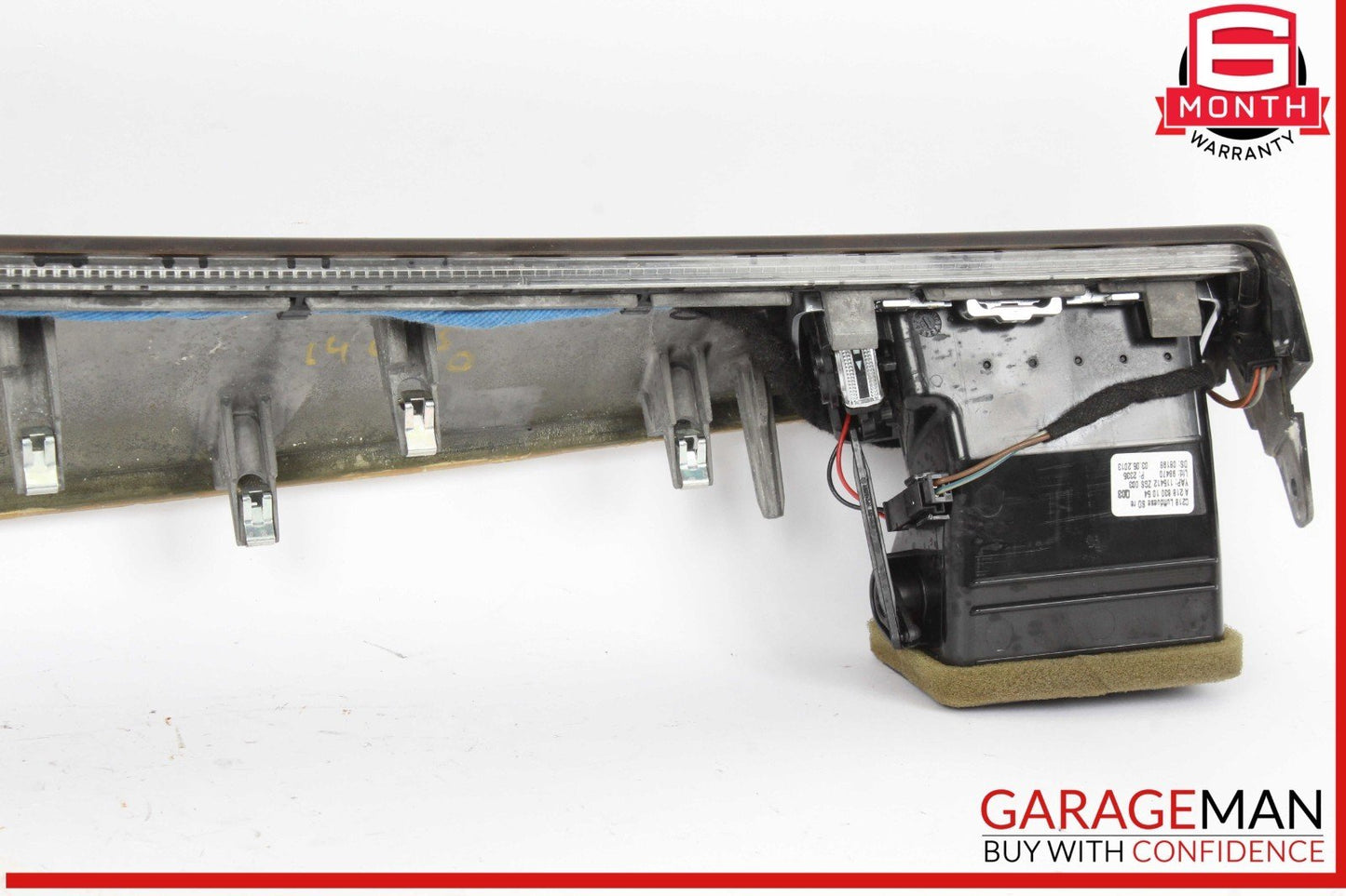 12-18 Mercedes W218 CLS550 Front Dash Trim Bezel Air Vent Cover Assy  OEM