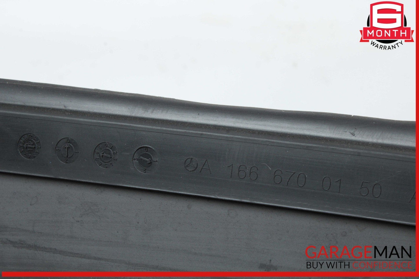 13-19 Mercedes X166 GL450 GLS550 Rear Right Side Quarter Window Glass Trim Assy