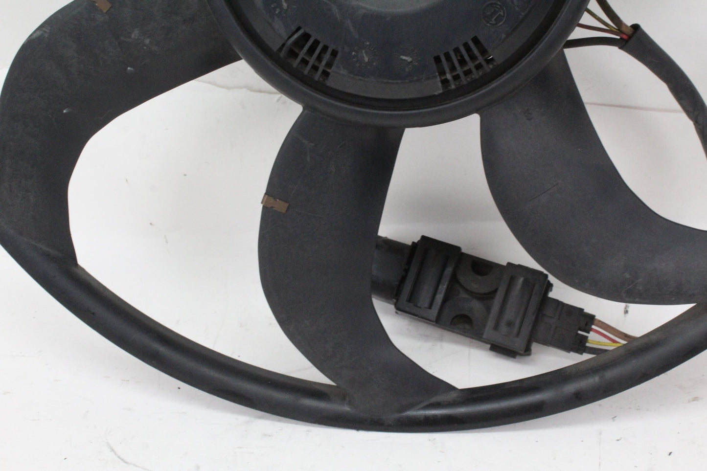 2003-2011 Mercedes W211 E350 Engine Cooling Fan Motor Blade 3137229007 OEM