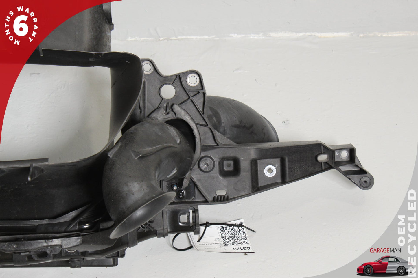 2011-2014 Porsche Cayenne S Hybrid 92A SUV Radiator Support Air Intake Duct