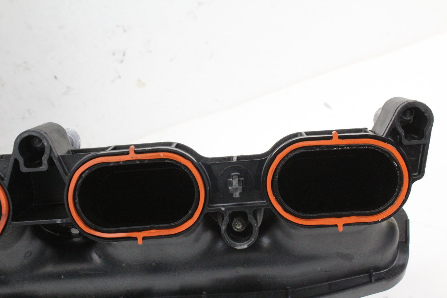 2015-2020 Mercedes-Benz C300 W205 E300 W213 Sedan Intake Manifold 2740900037 OEM