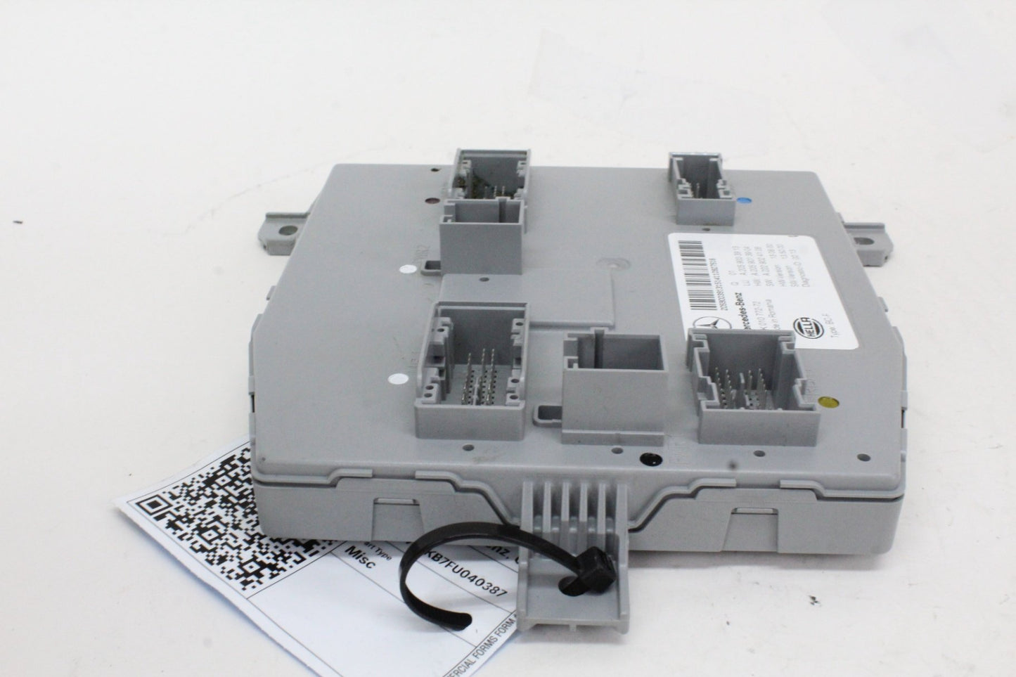 2015-2020 Mercedes-Benz C300 W205 SAM Signal Lamp Control Module 2059003913