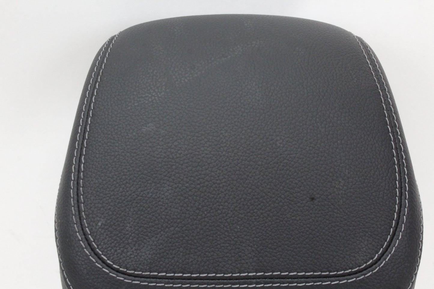 2015-2020 Mercedes W205 C300 Front Left or Right Side Head Rest 2059700350 OEM