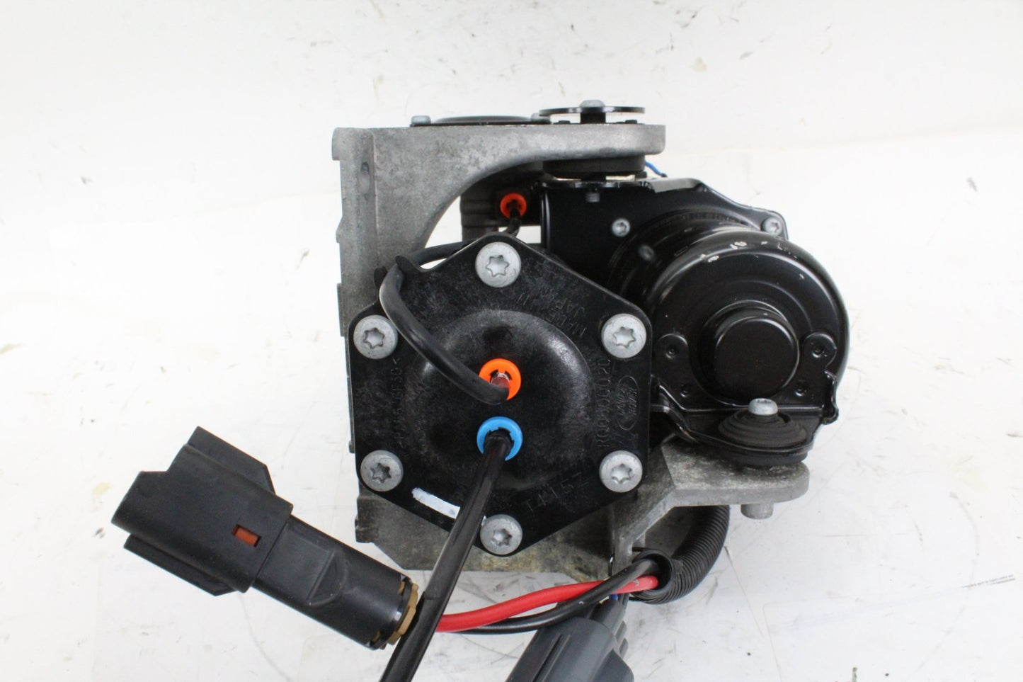 2011-2012 Land Rover LR4 Suspension Air Ride Leveling Pump BH3219G525DB OEM