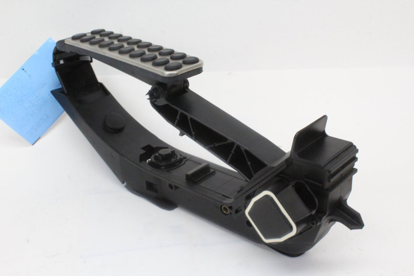 2007-2014 Mercedes-Benz S550 W221 Sedan Gas Pedal 2203000304 Genuine