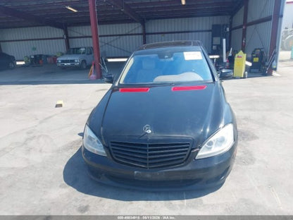 Parting Out- 2010 Mercedes-Benz S550 W221- 239
