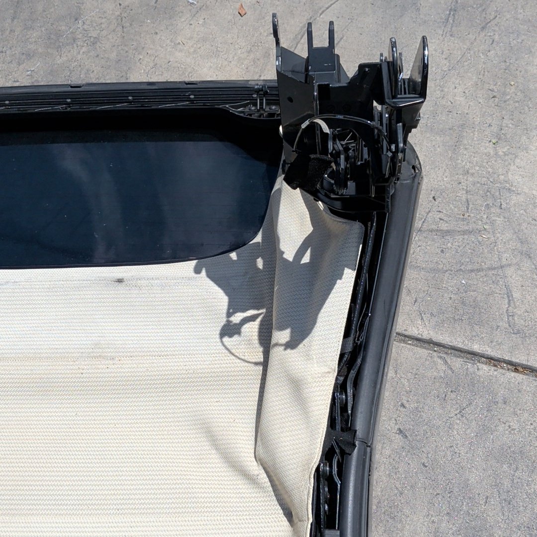 2011-2017 Mercedes W207 E350 E550 E400 Convertible Soft Top Roof 2077700101 OEM