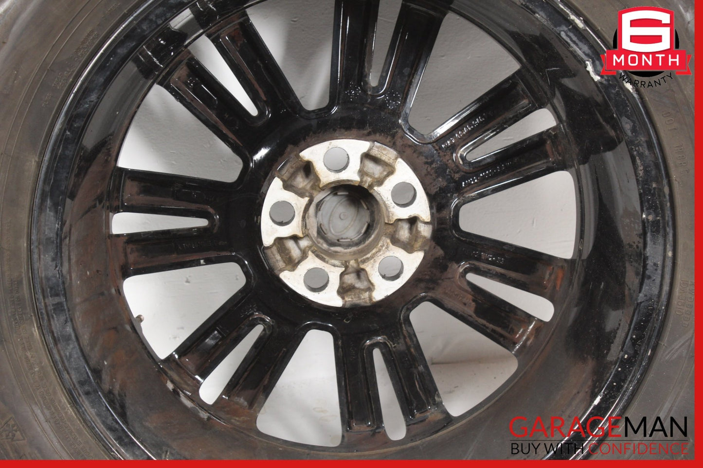 2010-2013 Land Rover LR4 Wheel Rim w/ Tire AH221007AAW