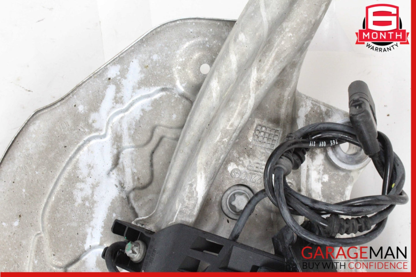 2015-2020 Mercedes-Benz C300 Front Right Spindle Knuckle Wheel Hub 2052200
