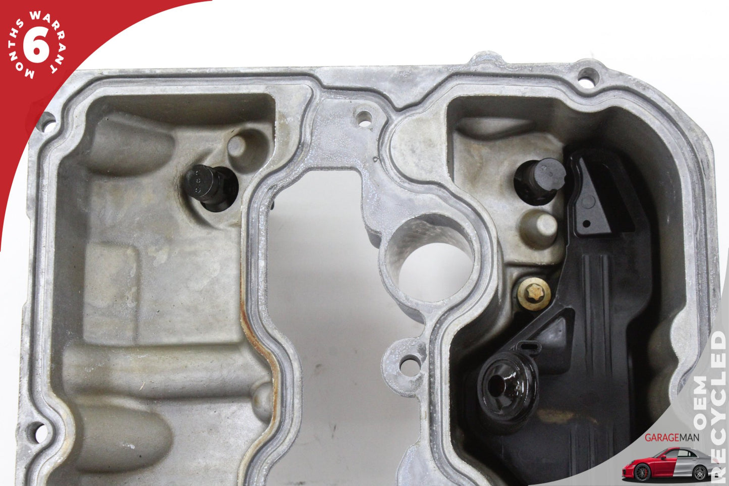 2011-2016 BMW 550i F10 Sedan Left Side Cylinder Head Valve Cover 7566286