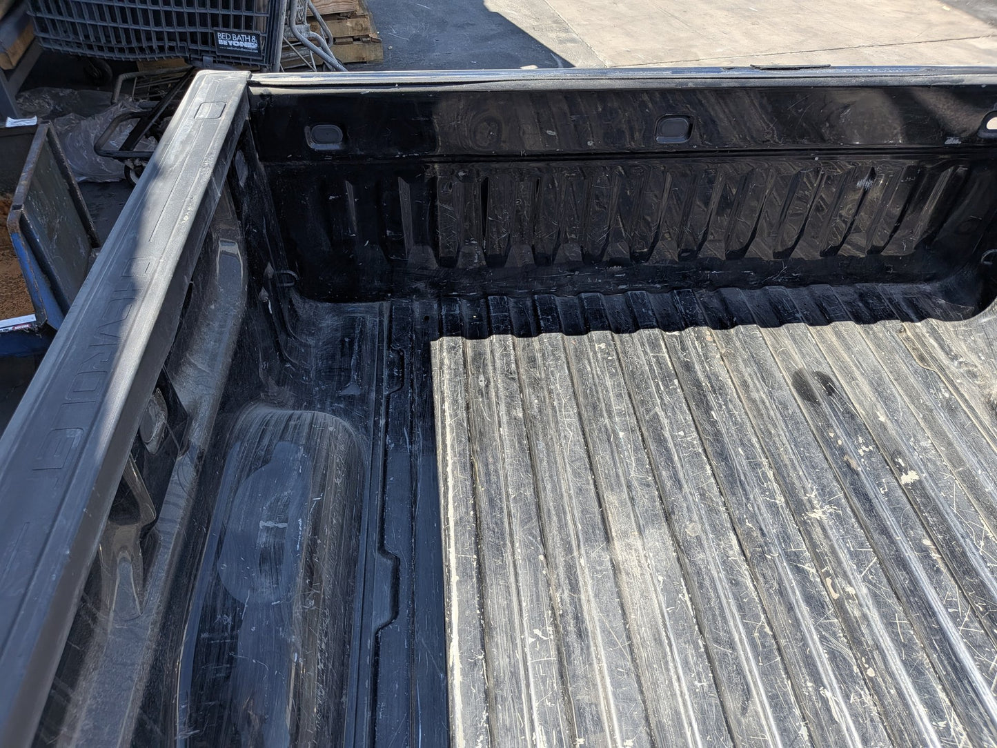 2014-2018 Chevrolet Silverado 1500 4WD 5.3L Crewcab Pickup Bed Box 84290081 OEM