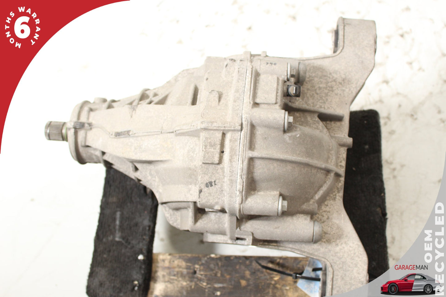 2011-2014 Porsche Cayenne S 958 4.8L V8 Rear Differential Diff Axle Carrier OEM