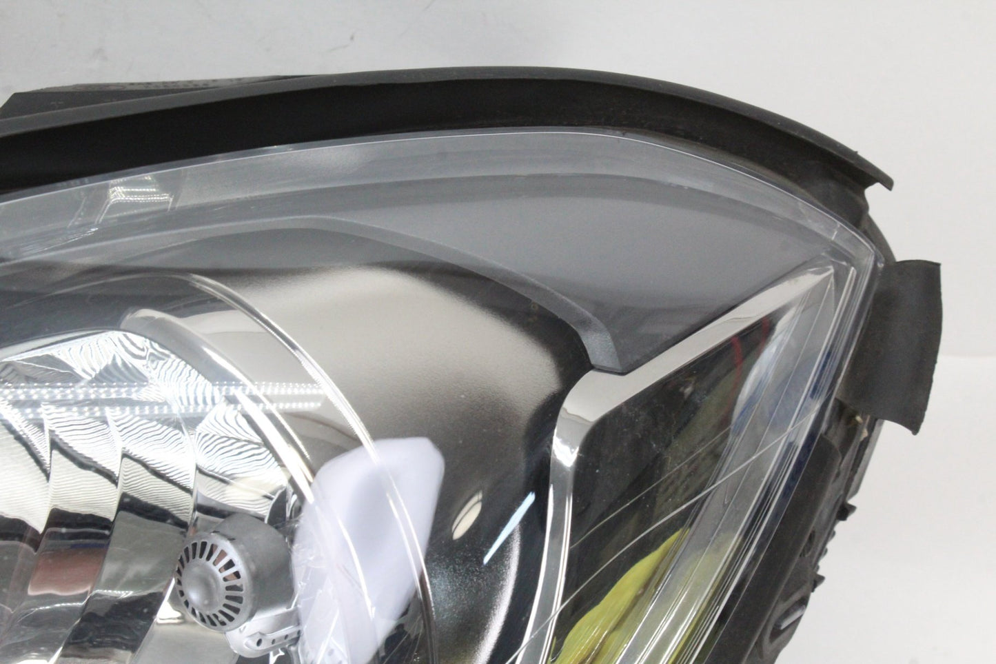2012-2015 Mercedes C250 W204 Left Halogen Headlight Lamp 2048209959