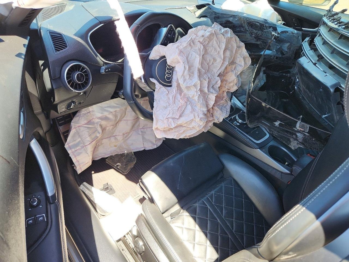 Parting Out- 2016 Audi TTS 8S- 261