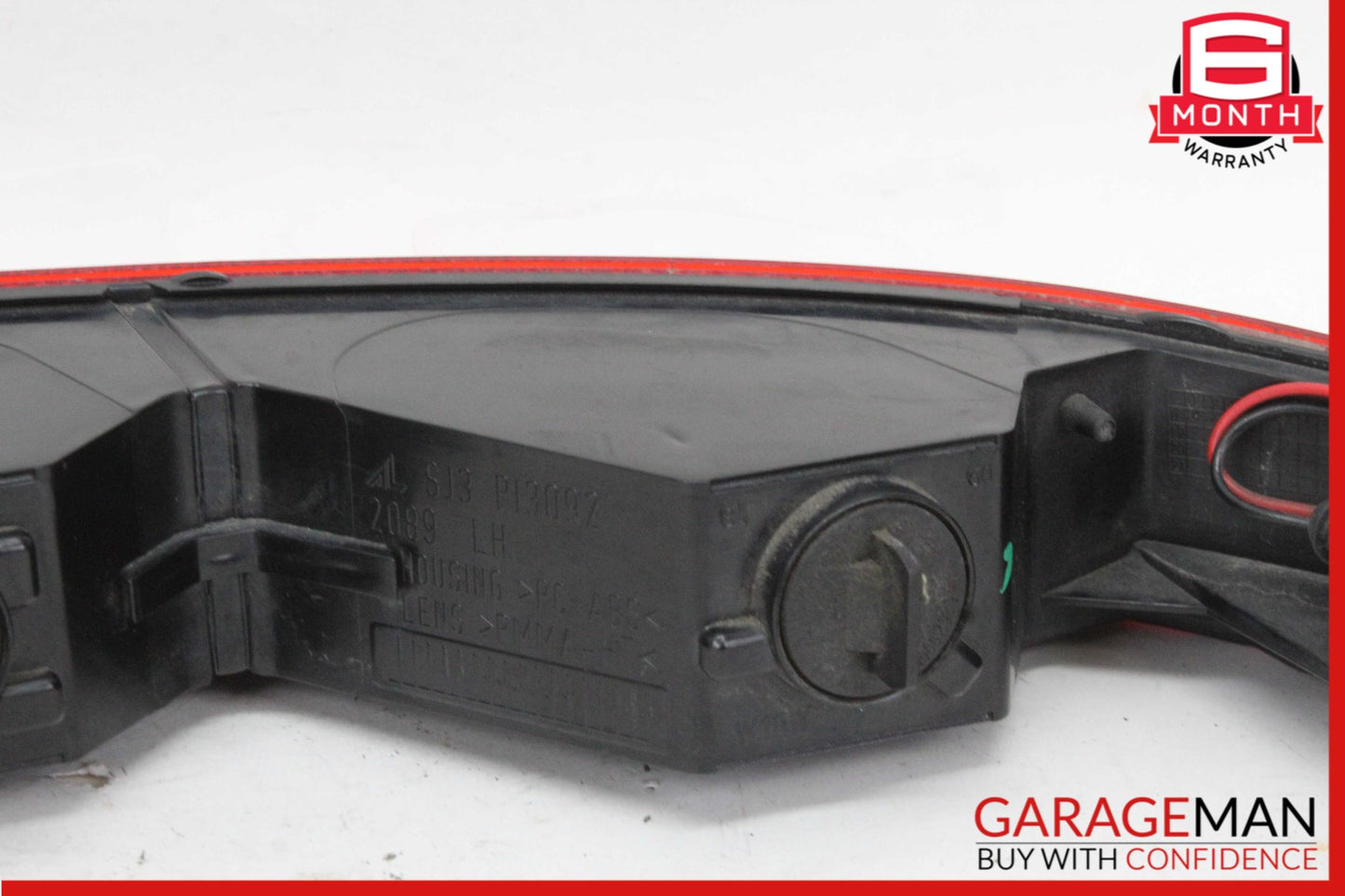 2017-2019 Audi Q7 Rear Left Side Tail Light Lamp 4M0945095