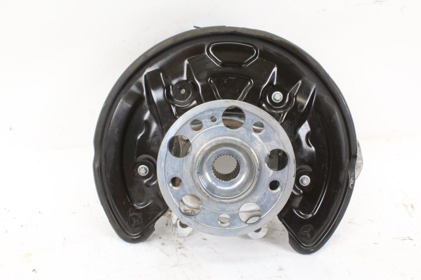 2015 Mercedes-Benz C300 W205 Rear Right Spindle Knuckle Wheel Hub 2055467480