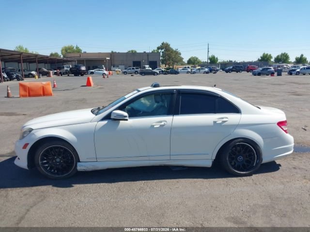 Parting Out- 2011 Mercedes-Benz C300 w204- 228