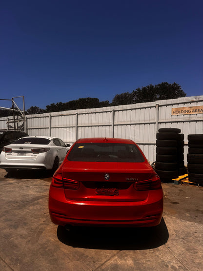BMW 320i F30