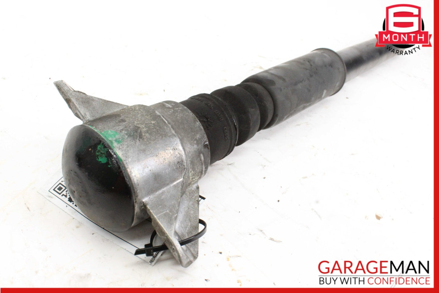 2016 Audi A4 B8 - Rear Left & Right Side Shock Strut PN: 8K0513035AM