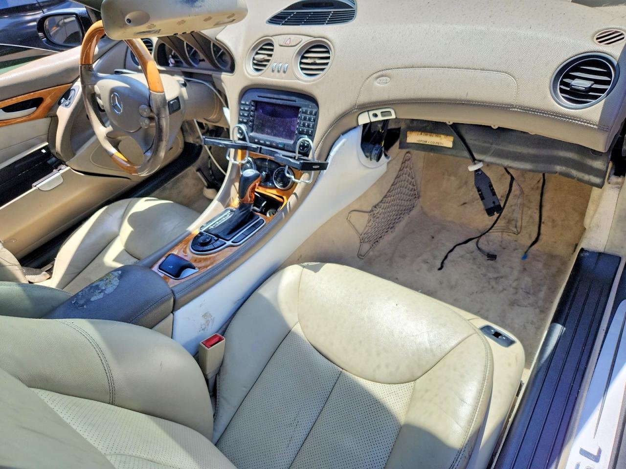 Parting Out- 2005 Mercedes-Benz SL500 R230- 143