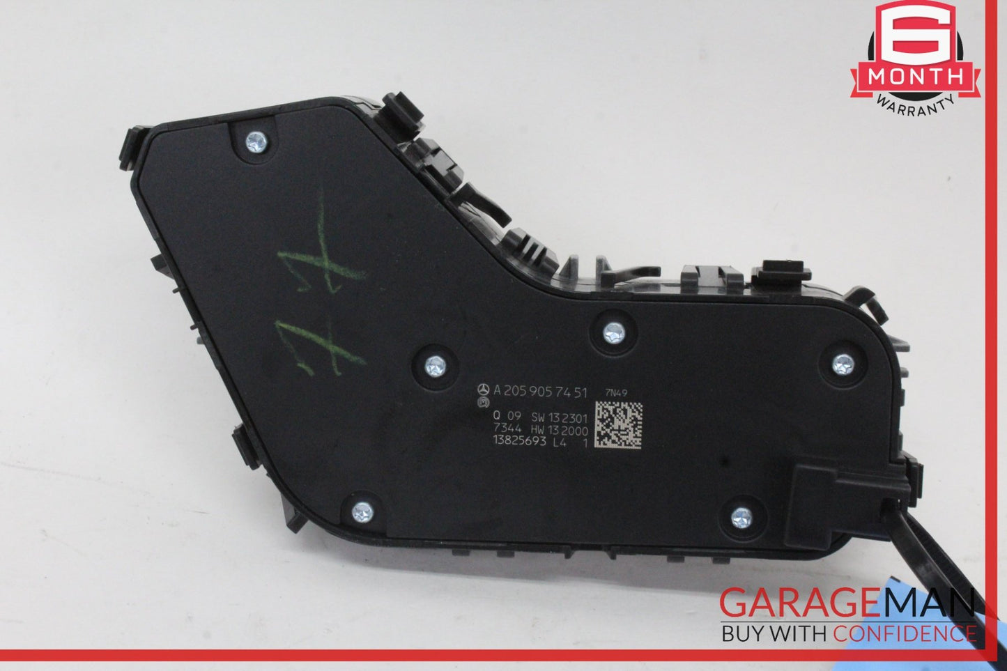 2015-2021 Mercedes-Benz C300 W205 Front Right Seat Adjustment Switch 2059057451