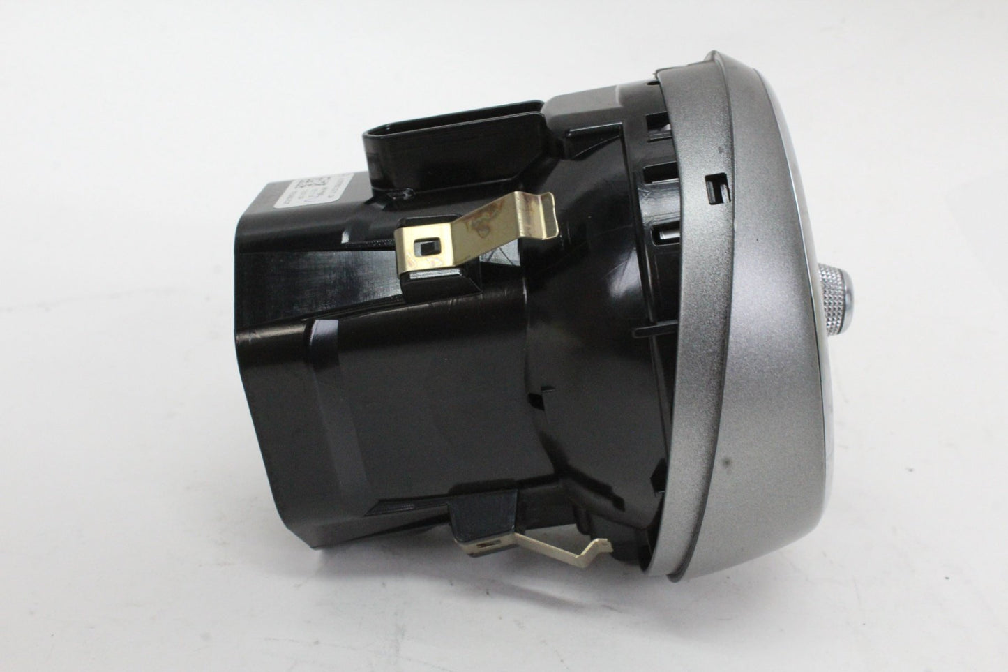 2015-2020 Mercedes-Benz C300 W205 Dash Air Vent Center 2058300301
