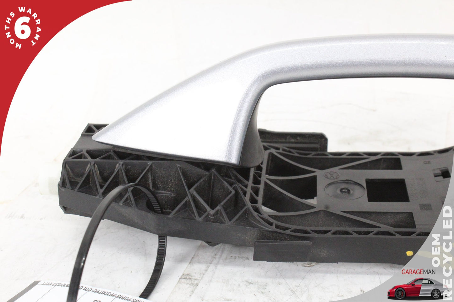 2015-2024 Audi A3 AWD Front Right Door Handle White 8V0839885 OEM