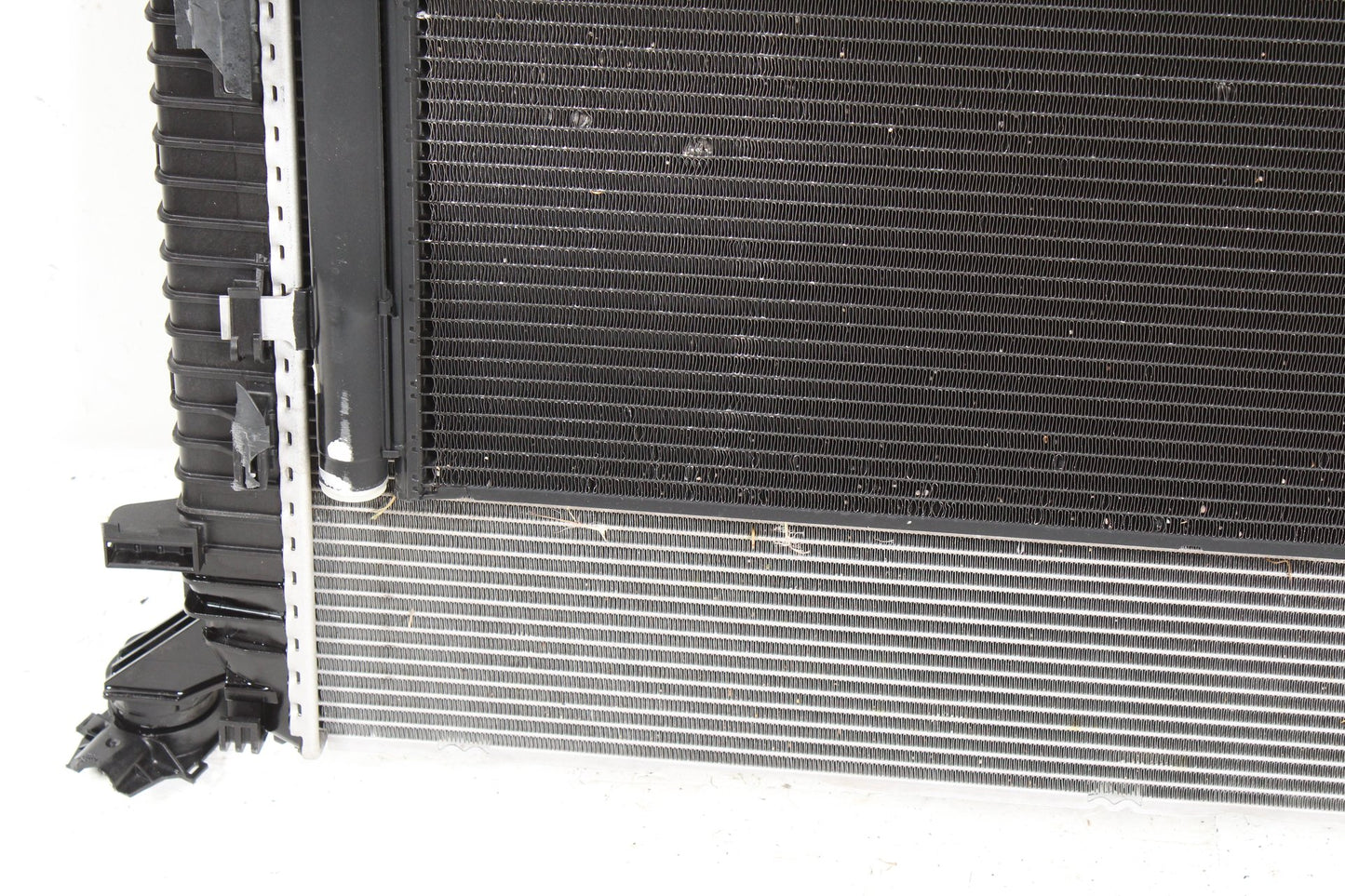 2009-2016 Audi A4 B8 Sedan Engine Cooling Radiator AC Condenser 8K0121207A