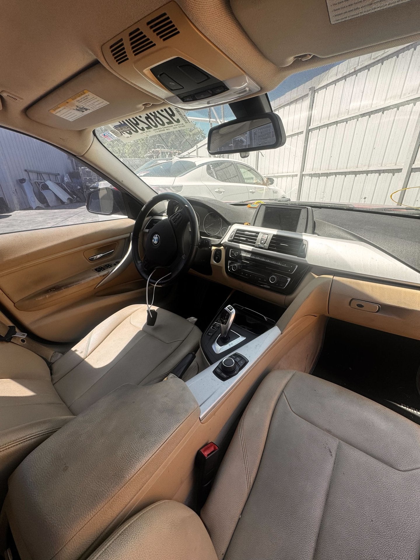 BMW 320i F30