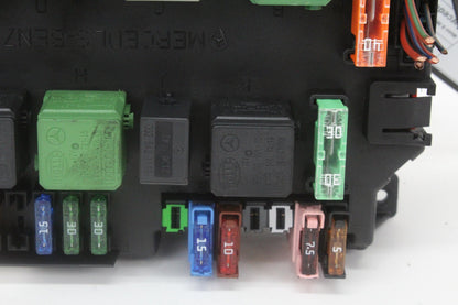 2011-2014 Mercedes-Benz S550 W221 Front Fuse Box Module 2219067200