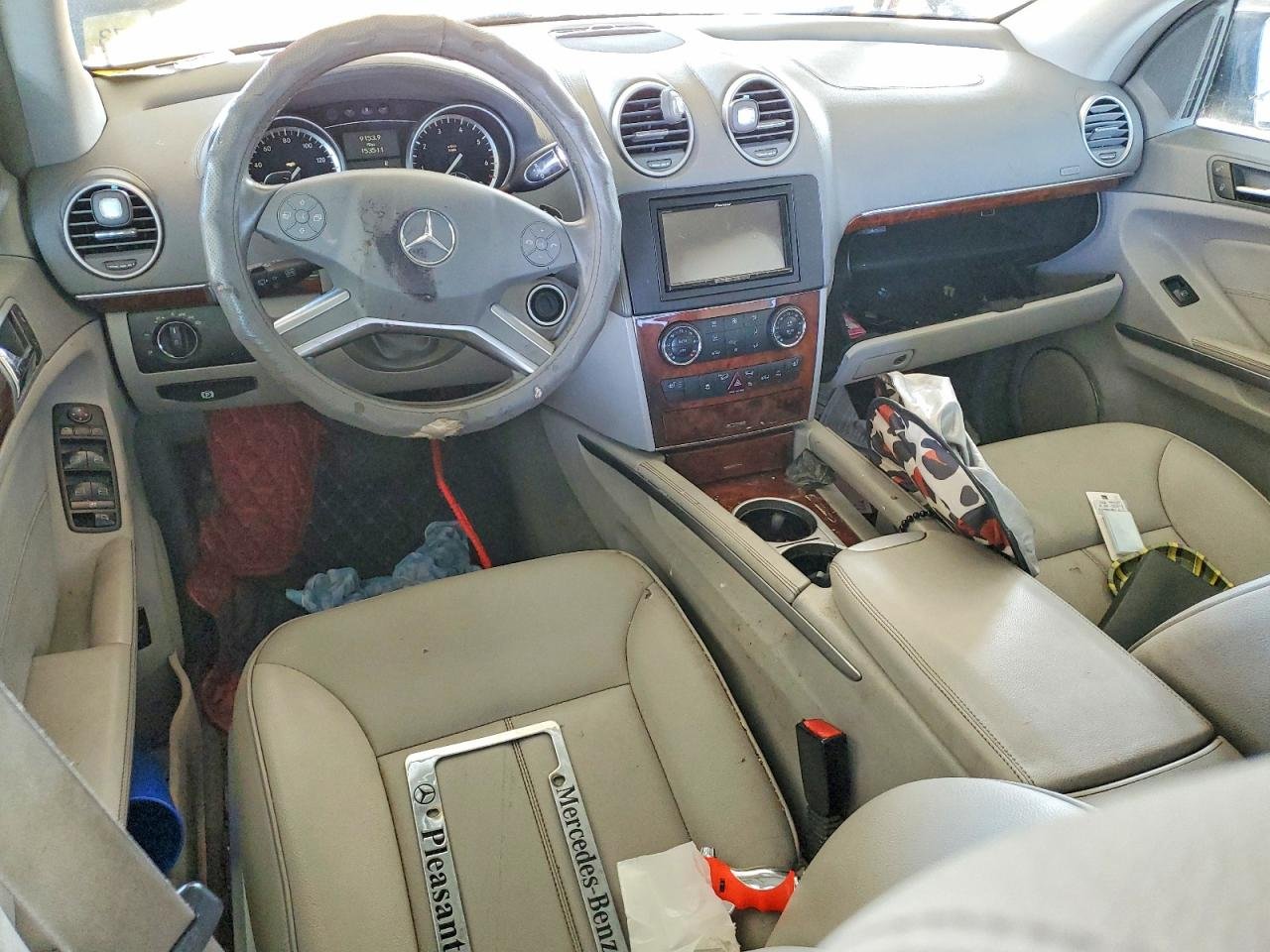 Parting Out- 2012 Mercedes-Benz GL450 X164- 111