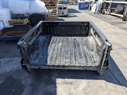2014-2018 Chevrolet Silverado 1500 4WD 5.3L Crewcab Pickup Bed Box 84290081 OEM