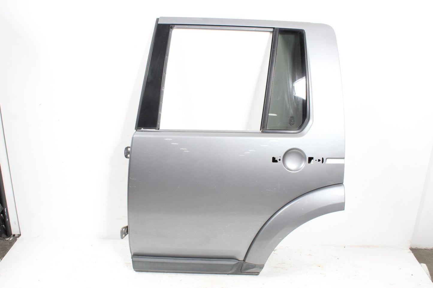 2006-2013 Land Rover LR4 SUV Left Rear Door Shell 5H3224630DA Genuine