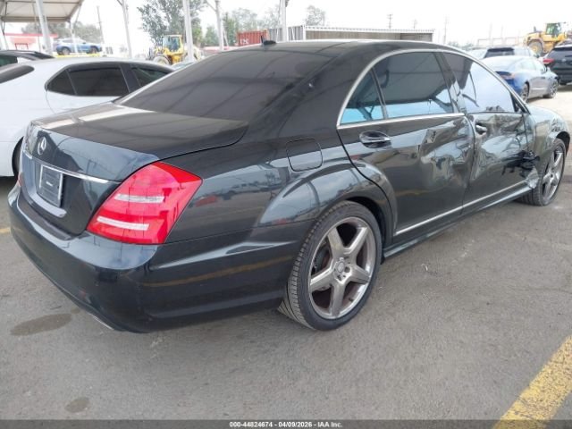 Parting Out- 2013 Mercedes-Benz S550 W221- 121