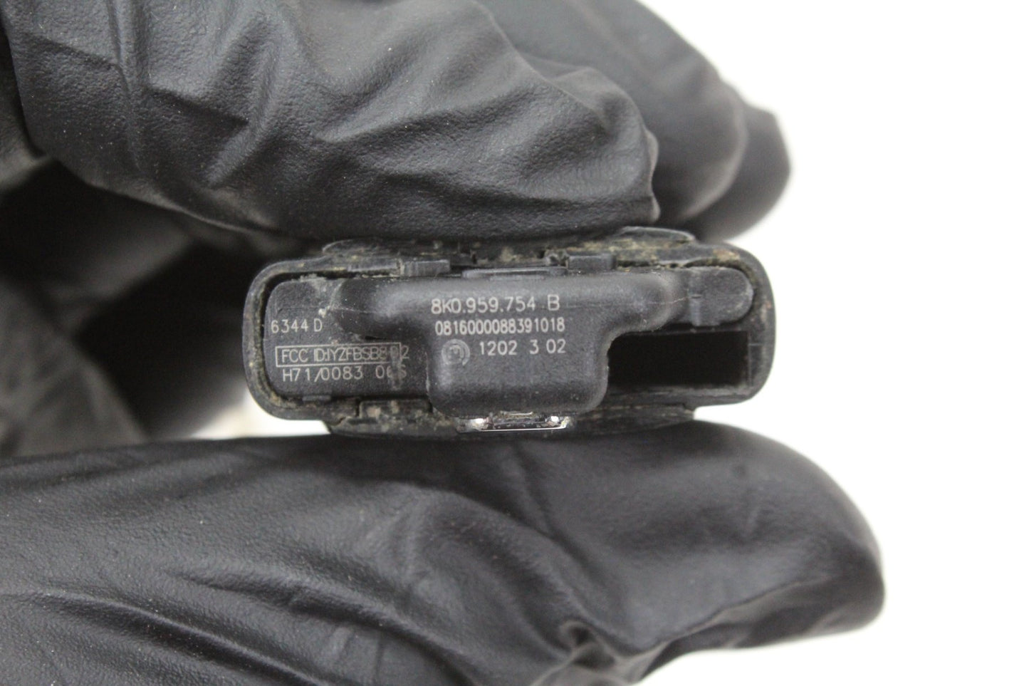 2012-2018 Audi A6 S5 A4 A5 A8 Smart Keyless Entry Remote Key Fob 8K0959754B OEM