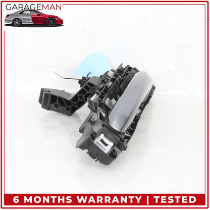 2015-2020 Mercedes X253 GLC300 Right Passenger Side Exterior Door Handle OEM