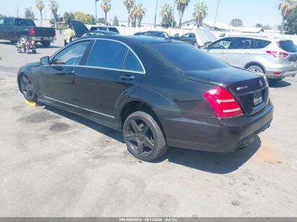 Parting Out- 2010 Mercedes-Benz S550 W221- 239