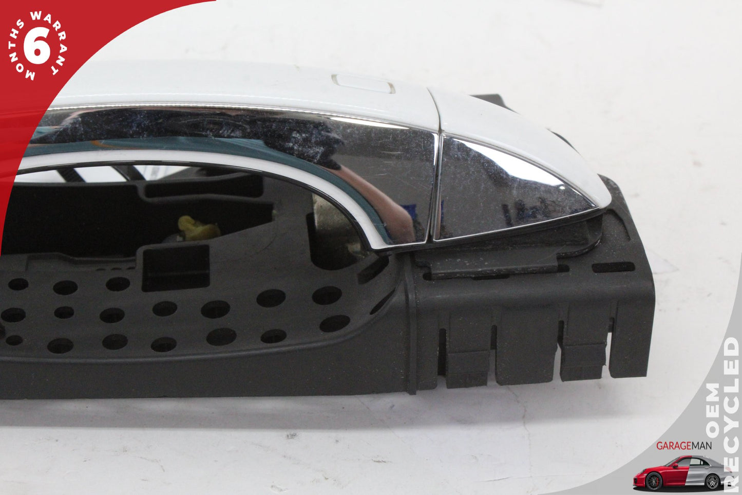 2012-2018 Audi A7 Right Passenger Side Exterior Door Handle White 4H0837886 OEM