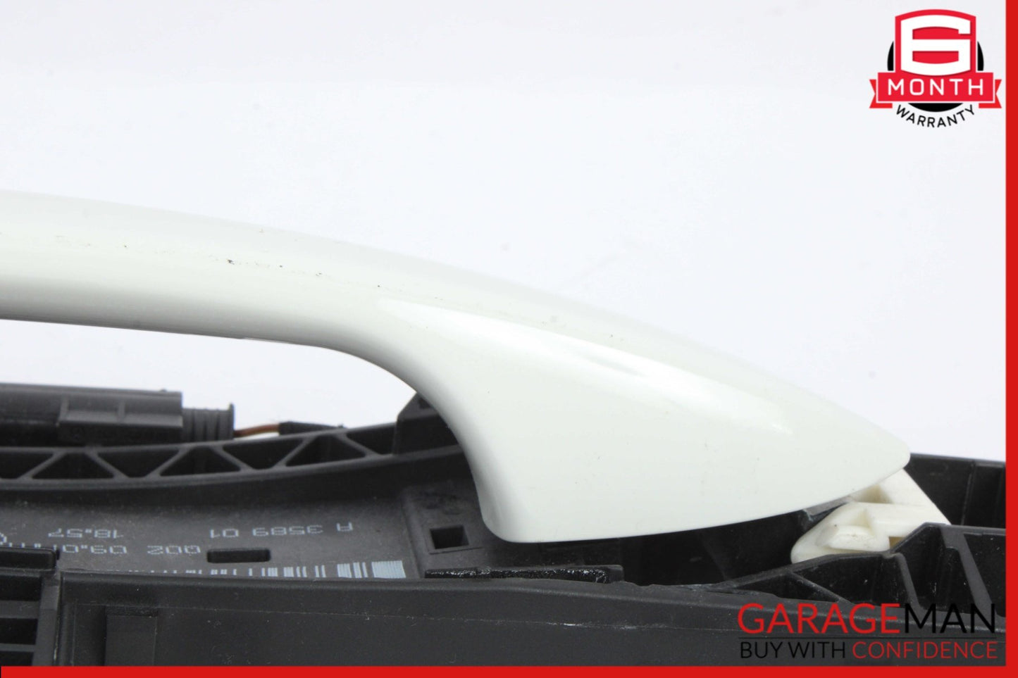 2012-2018 Mercedes W218 CLS550 Right Passenger Side Exterior Door Handle OEM