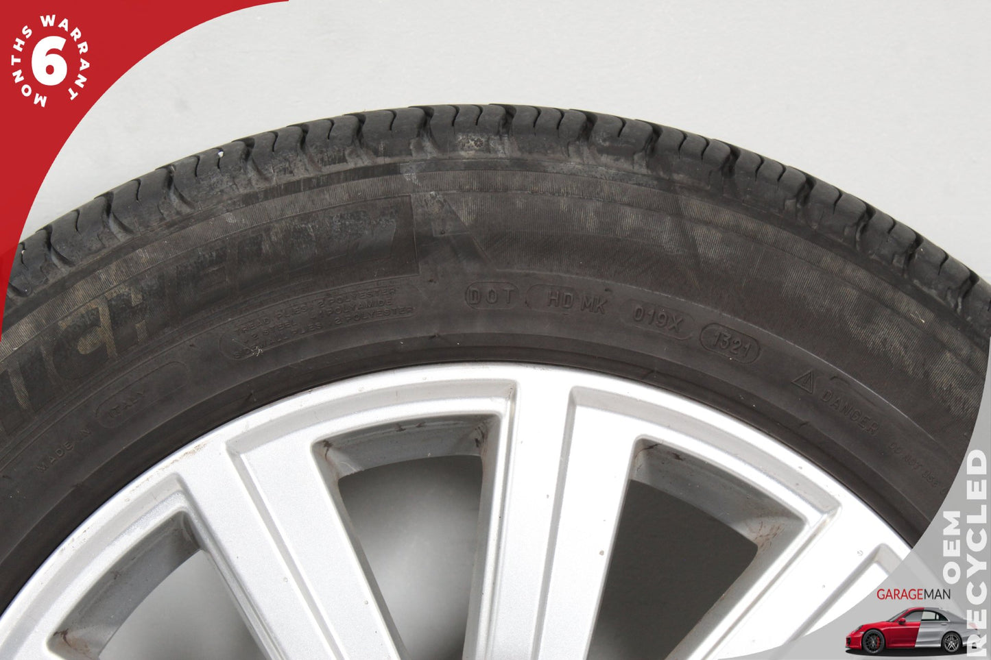 2010-2016 Land Rover LR4 Wheel Tire Rim 8Jx19EH2+53 CD242CDWU9GRA OEM